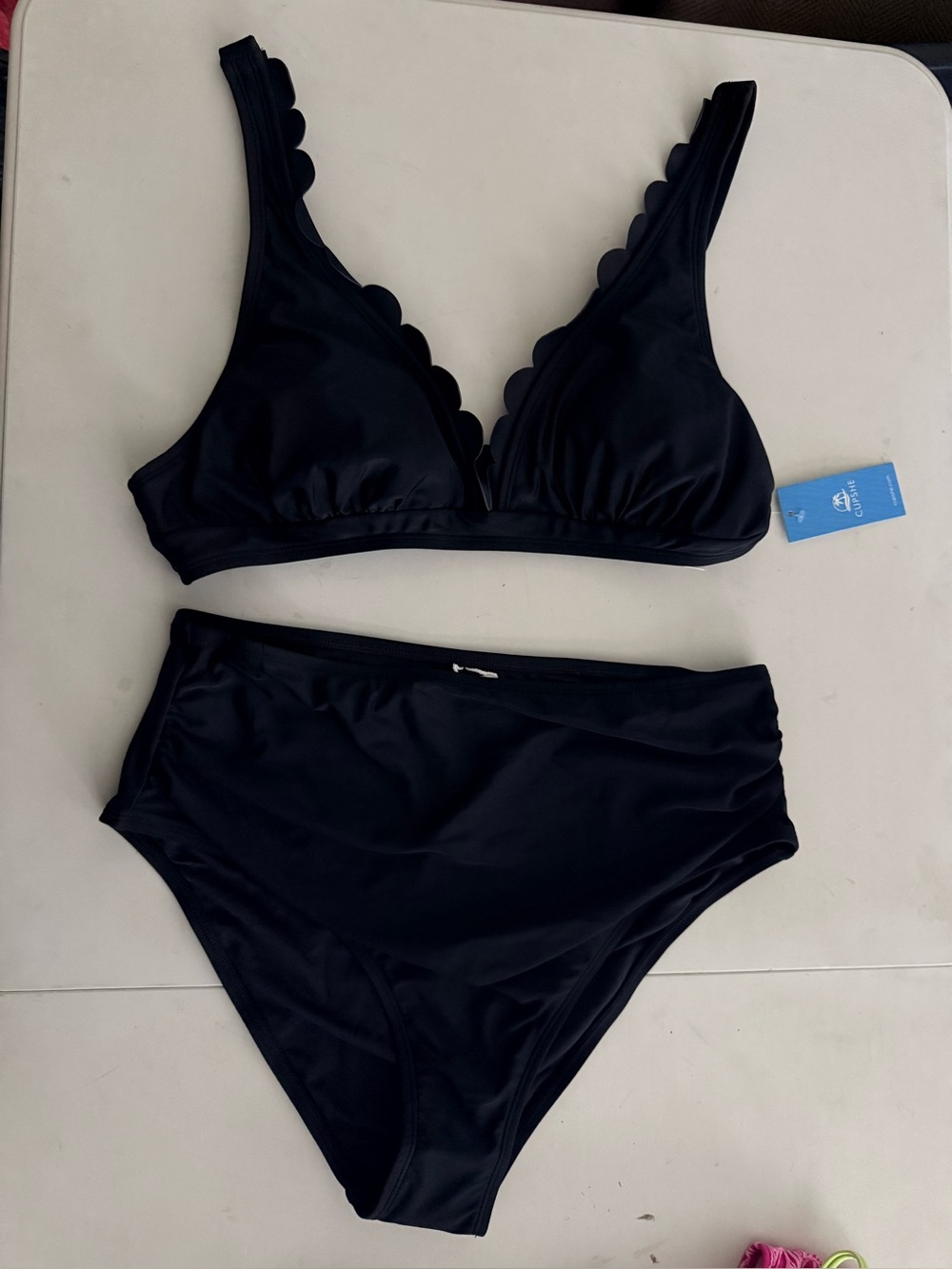 Cupshe Women’s Black Scallop-Edge High-Waist Bikini Set.
Size L - Picture 6 of 15